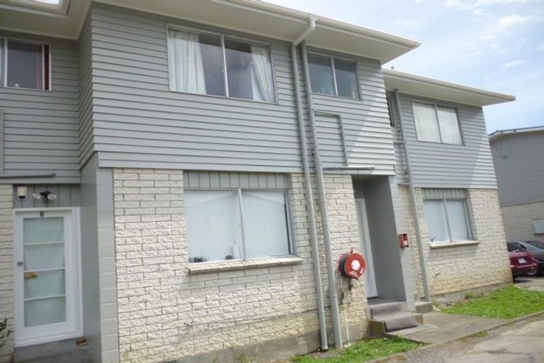 Photo of property in 2/62 Martin Street, Wallaceville, Upper Hutt, 5018
