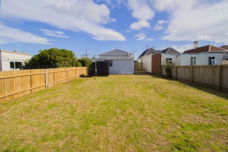 Photo of property in 27 Cutten Street, South Dunedin, Dunedin, 9012