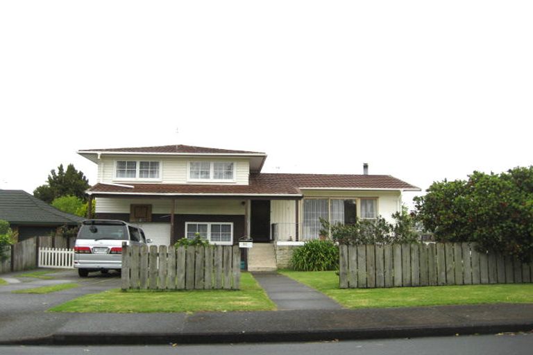 Photo of property in 10 Sunnypark Avenue, Rosehill, Papakura, 2113