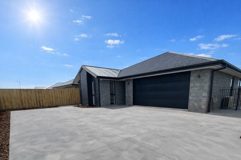 Photo of property in 23 Lovelock Avenue, Rolleston, 7615