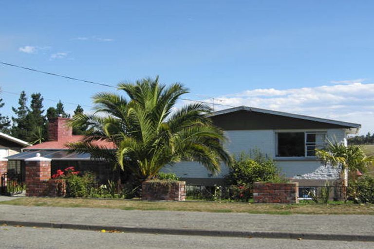 Property details for 11 Kowhai Street, Highfield, Timaru, 7910