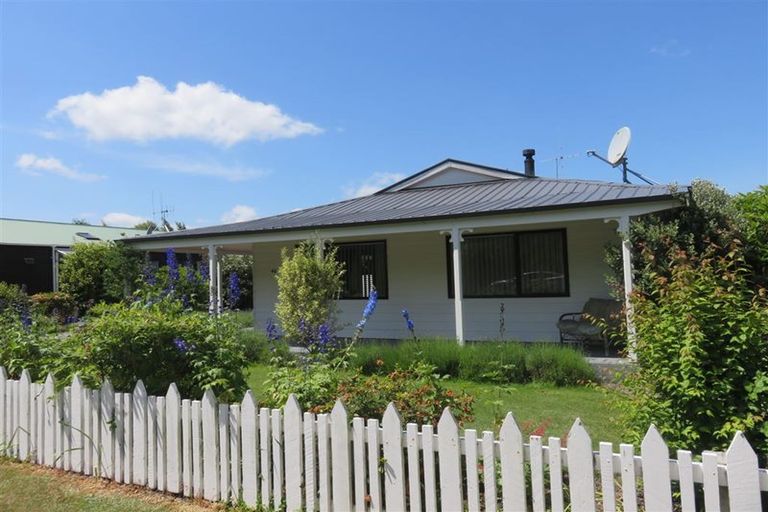 Photo of property in 46 Mckenzie Street, Geraldine, 7930