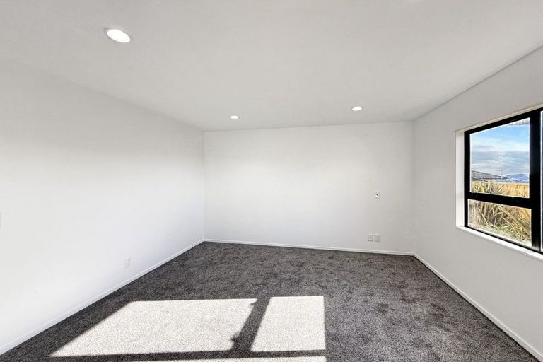 Photo of property in 71 Kentwood Drive, Woodridge, Wellington, 6037