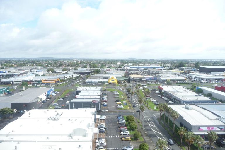 Photo of property in The Rennaissance, 14f/18 Ronwood Avenue, Manukau, Auckland, 2104