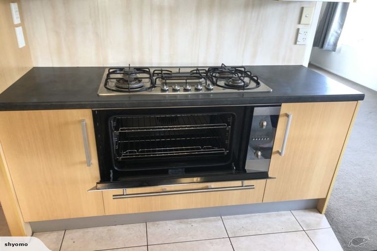 Photo of property in 1/124 Deep Creek Road, Torbay, Auckland, 0630