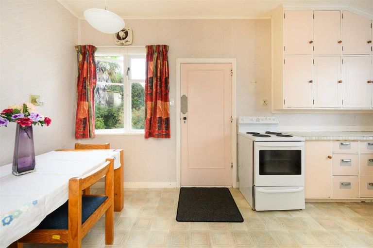 Photo of property in 19 Morris Street, Marton, 4710