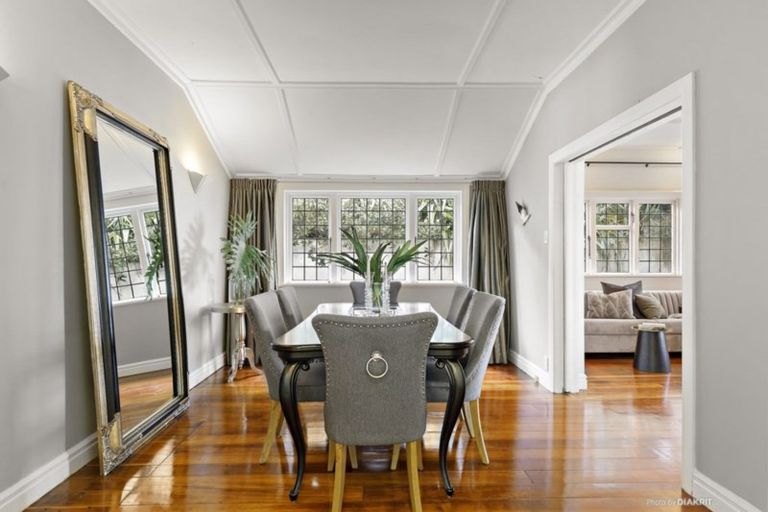 Photo of property in 121 Upland Road, Kelburn, Wellington, 6012