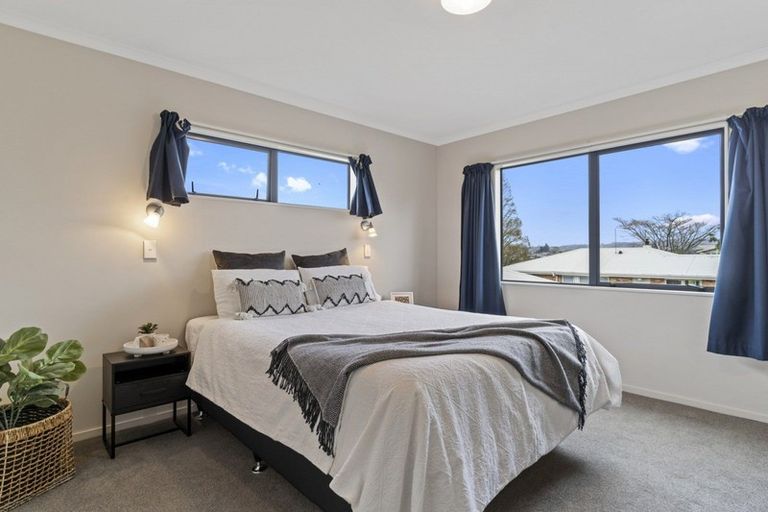 Photo of property in 11a Warwick Place, Brookfield, Tauranga, 3110