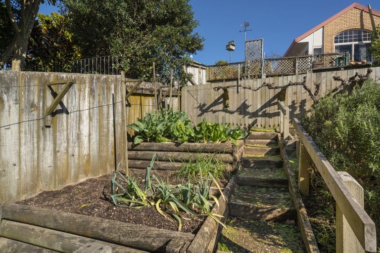 Photo of property in 10 Laburnum Glen, Mount Maunganui, 3116