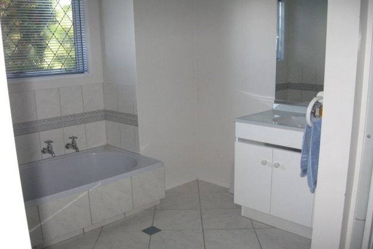 Photo of property in 2 Stead Crescent, Stoke, Nelson, 7011