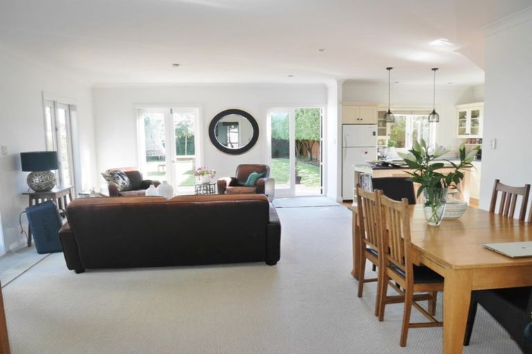 Photo of property in 74 Wai-iti Terrace, Bryndwr, Christchurch, 8052