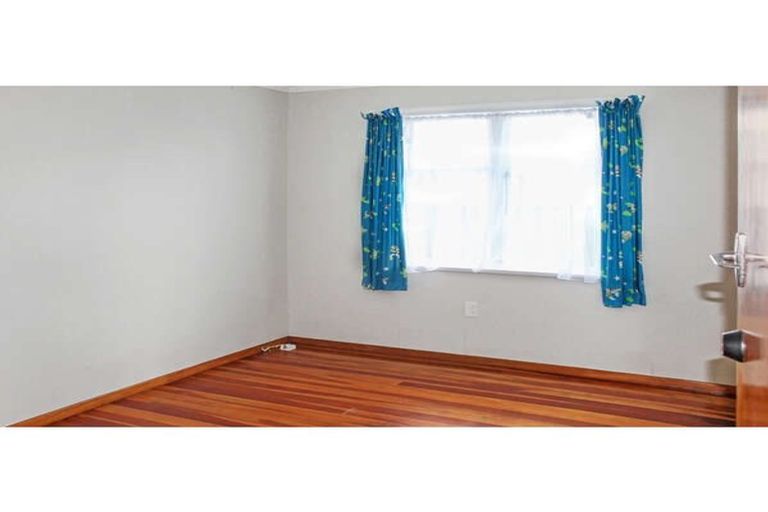 Photo of property in 186 Tremaine Avenue, Westbrook, Palmerston North, 4412