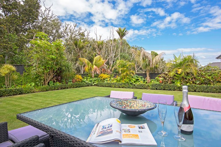 Photo of property in 11 Bellagio Way, Flat Bush, Auckland, 2019