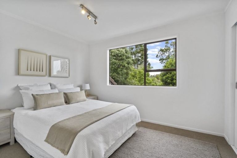 Photo of property in 4/59 Rangatira Road, Beach Haven, Auckland, 0626