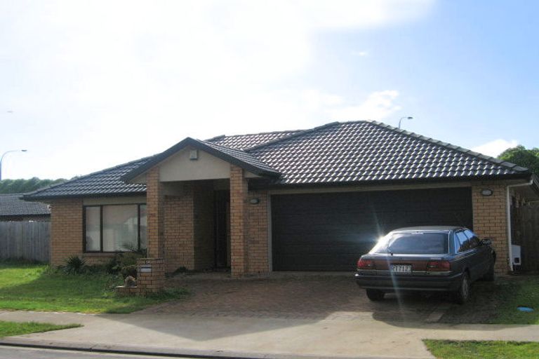 Photo of property in 12 Srah Place, East Tamaki, Auckland, 2013