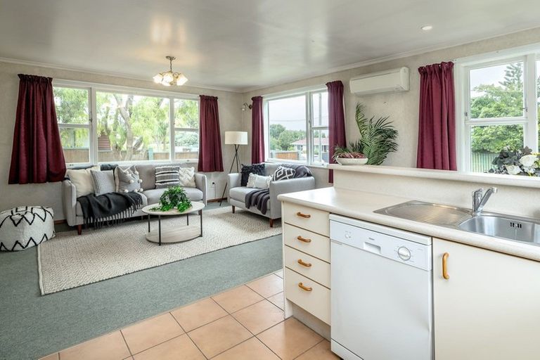 Photo of property in 4 Kenward Crescent, Featherston, 5710