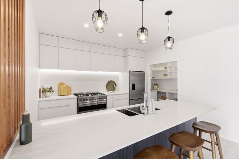 Photo of property in 1 Woodstock Road, Fairfield, Hamilton, 3214