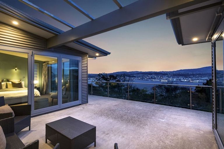 Photo of property in 50 Shandon Road, Vauxhall, Dunedin, 9013