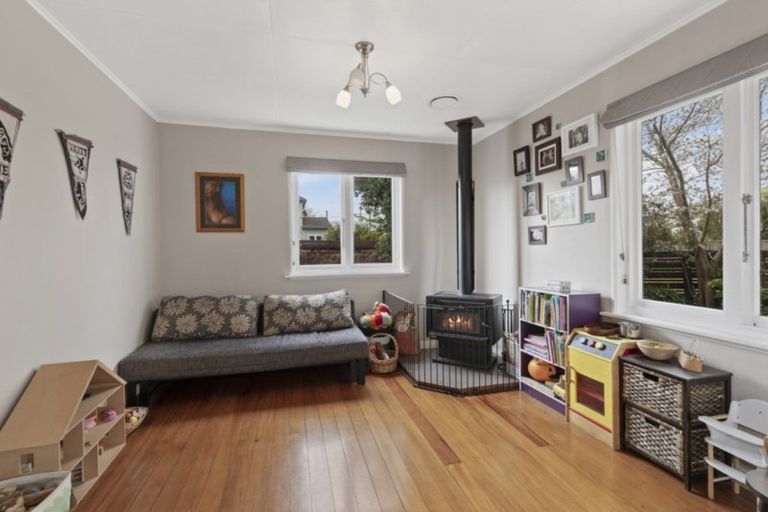 Photo of property in 1/366a Waiwhetu Road, Fairfield, Lower Hutt, 5011