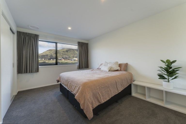 Photo of property in 18 Marjon Drive, Wanaka, 9305