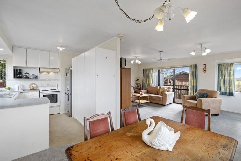 Photo of property in 69 Puriri Road, Pukekohe, 2120