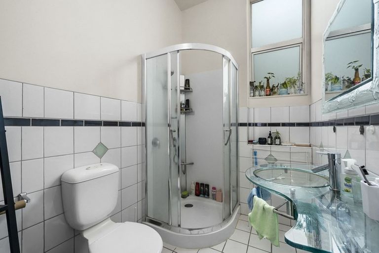 Photo of property in Hb Apartments, 4/3 Holland Street, Te Aro, Wellington, 6011