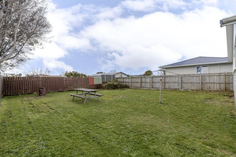 Photo of property in 237 Huatoki Street, Upper Vogeltown, New Plymouth, 4310