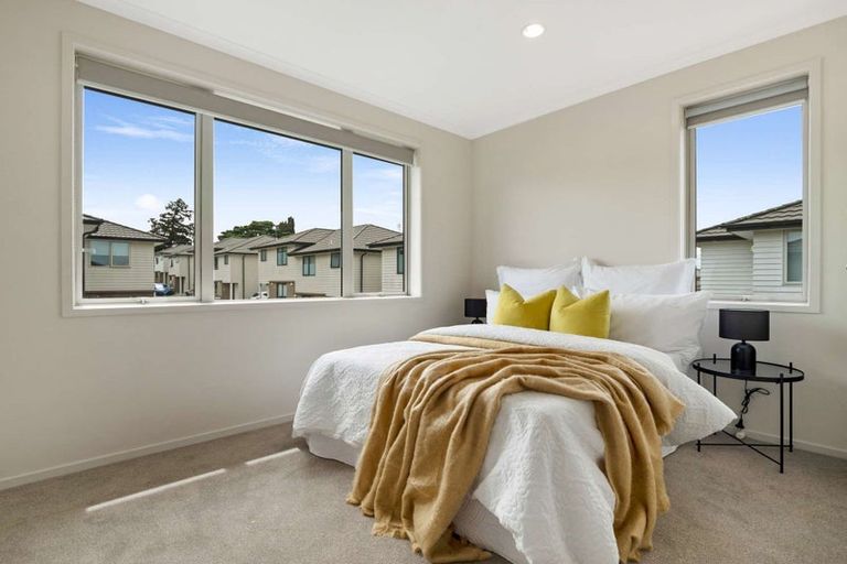 Photo of property in 18 Akeake Lane, Manurewa, Auckland, 2102