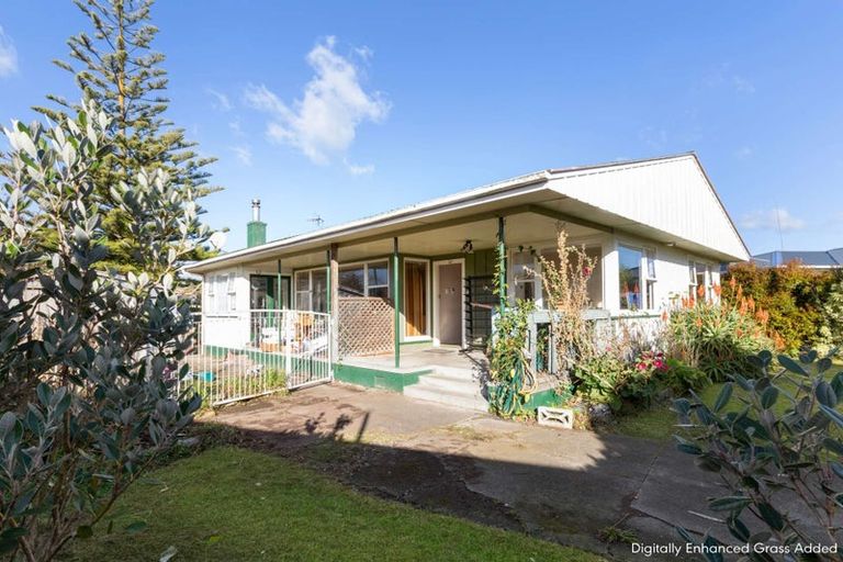 Photo of property in 39 Gloucester Street, Takaro, Palmerston North, 4412