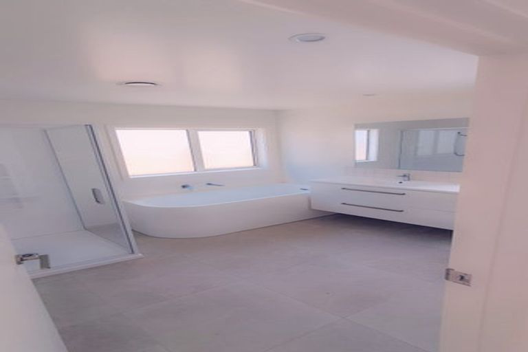 Photo of property in 12 Porikapa Road, Owhata, Rotorua, 3010