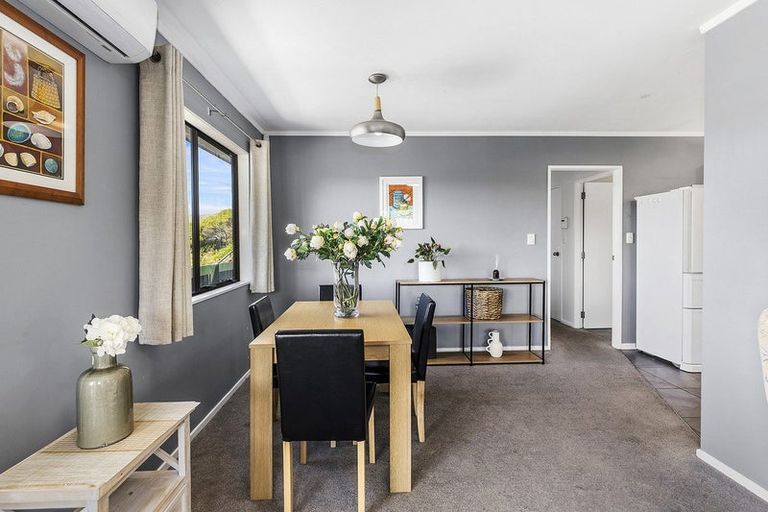 Photo of property in 22 Shackle Lane, Whitby, Porirua, 5024