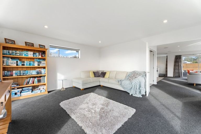 Photo of property in 25 Gilchrist Place, Kaiapoi, 7630