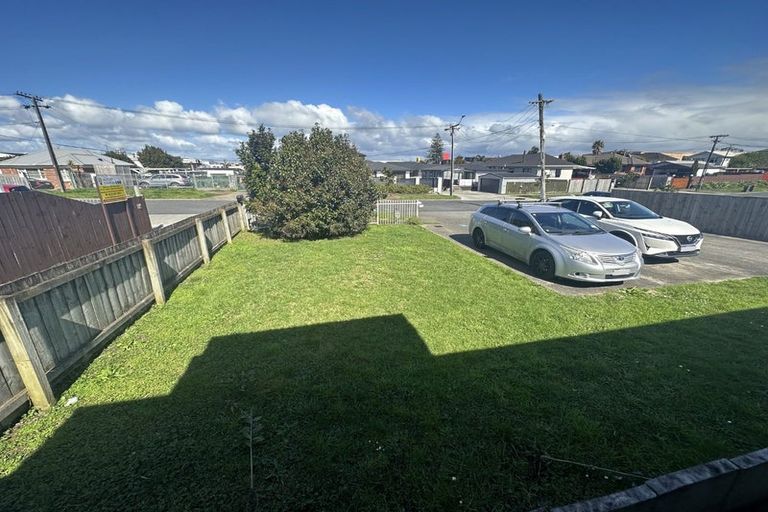 Photo of property in 10 Atkinson Avenue, Papatoetoe, Auckland, 2025