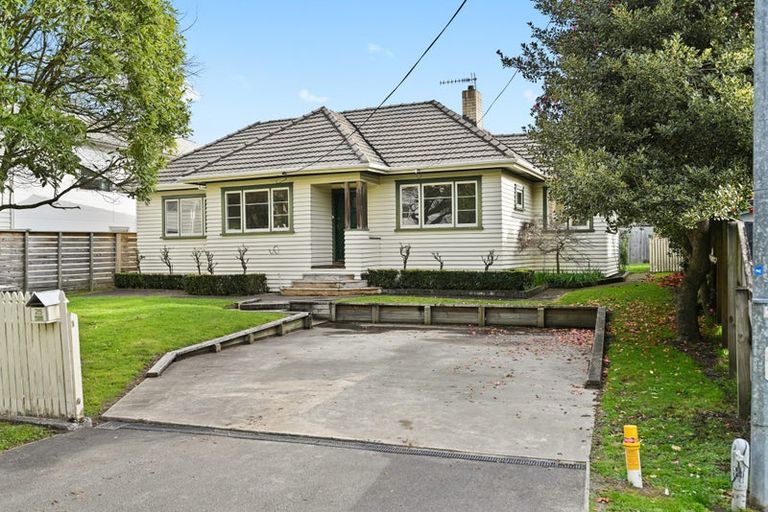 Photo of property in 25 Banbury Crescent, Fairfield, Hamilton, 3214