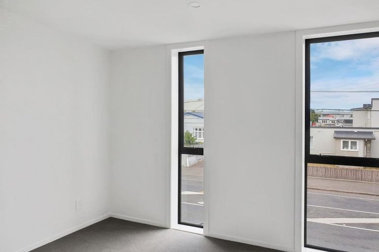 Photo of property in 439a Jackson Street, Petone, Lower Hutt, 5012