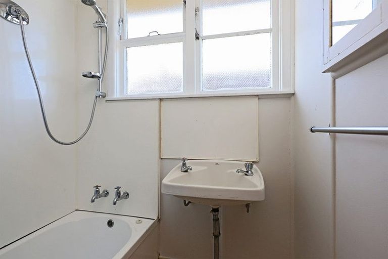 Photo of property in 404 Montgomery Street, Raureka, Hastings, 4120