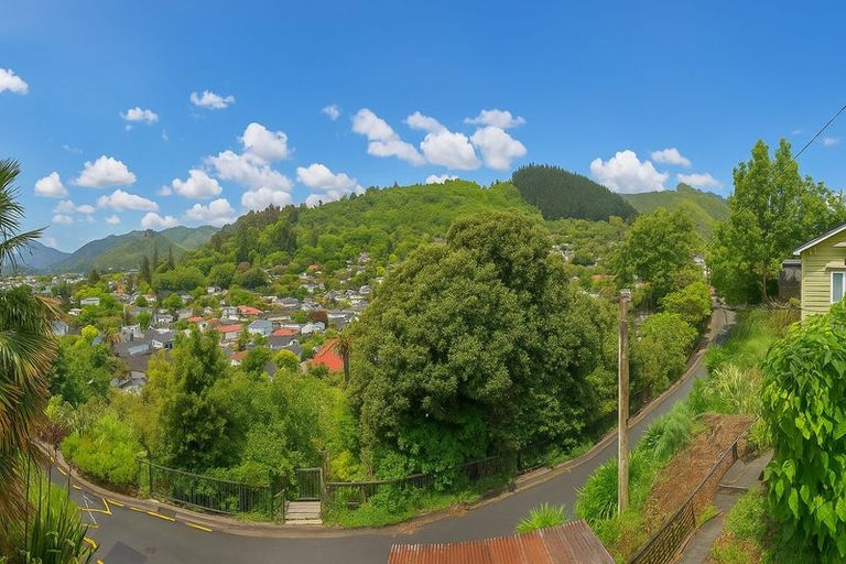 Photo of property in 70 Locking Street, Nelson South, Nelson, 7010