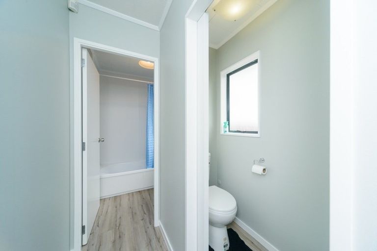 Photo of property in 17 Dahlstrom Grove, Kelvin Grove, Palmerston North, 4414