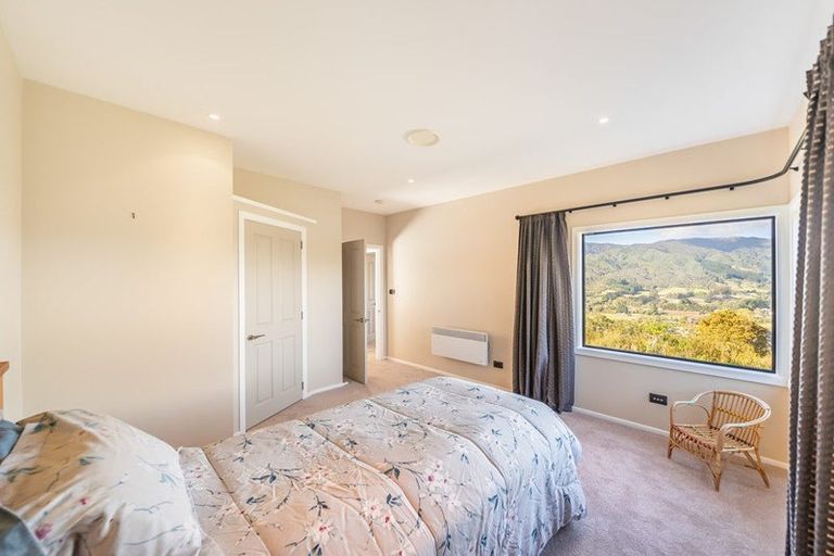 Photo of property in 67 Mount Marua Way, Timberlea, Upper Hutt, 5018