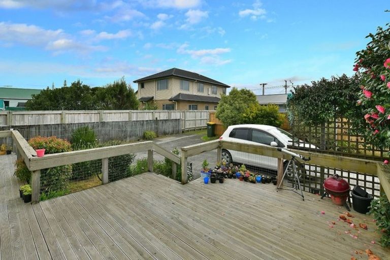 Photo of property in 26b Pine Road, Orewa, 0931