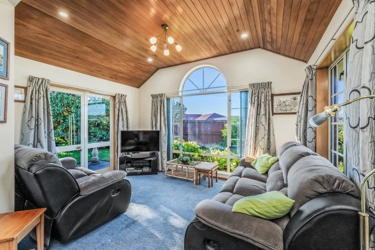 Photo of property in 2 Auden Common, Rolleston, 7614