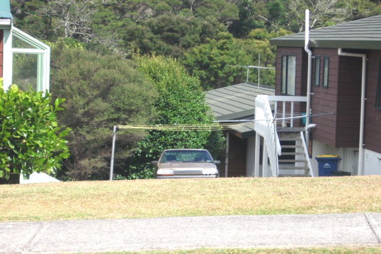 Photo of property in 1/6 Fernlea Rise, Bayview, Auckland, 0629