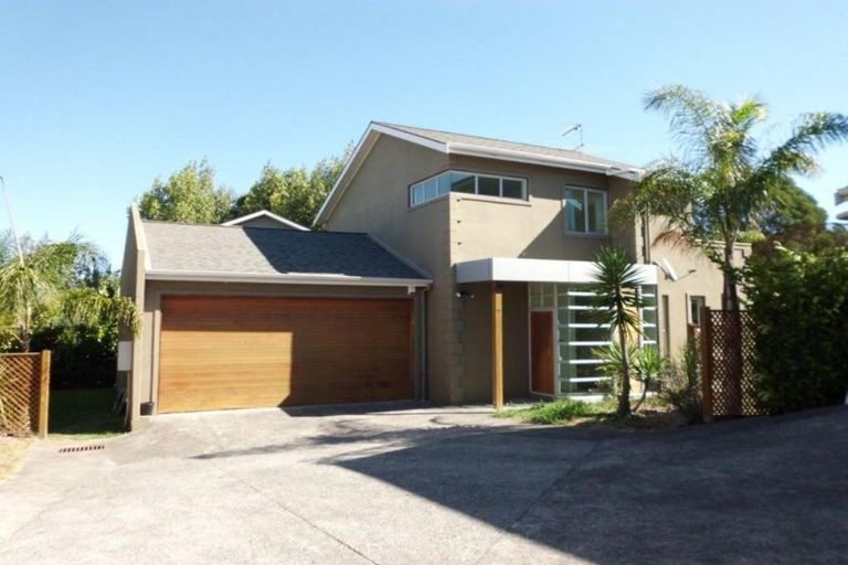 Photo of property in 7b Clearwater Cove, West Harbour, Auckland, 0618