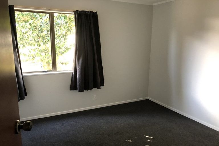 Photo of property in 30 Dorset Crescent, Hokowhitu, Palmerston North, 4410