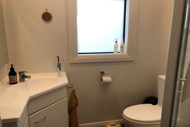 Photo of property in 28 Hiropi Street, Newtown, Wellington, 6021