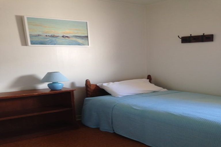 Photo of property in 24 Golf Road, Paraparaumu Beach, Paraparaumu, 5032