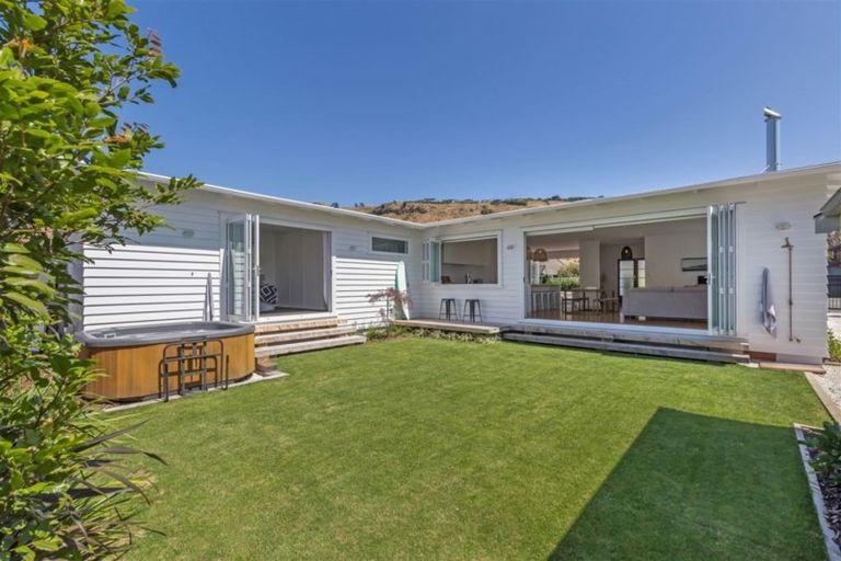 Photo of property in 9 Van Asch Street, Sumner, Christchurch, 8081