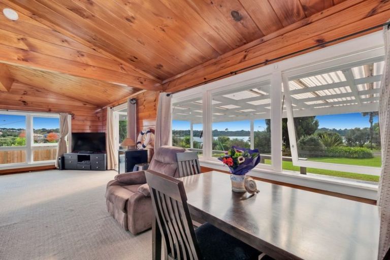 Photo of property in 202 Welcome Bay Road, Welcome Bay, Tauranga, 3112