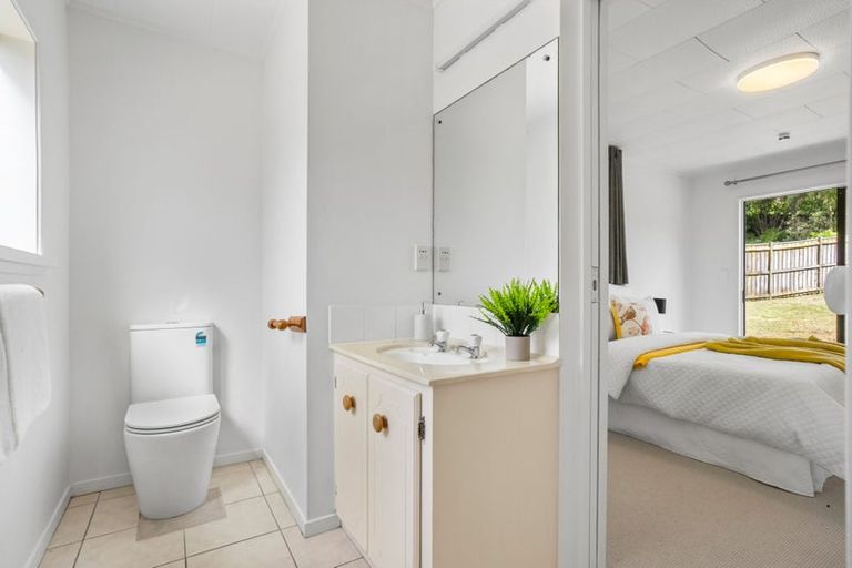 Photo of property in 33a Glenvar Road, Torbay, Auckland, 0630