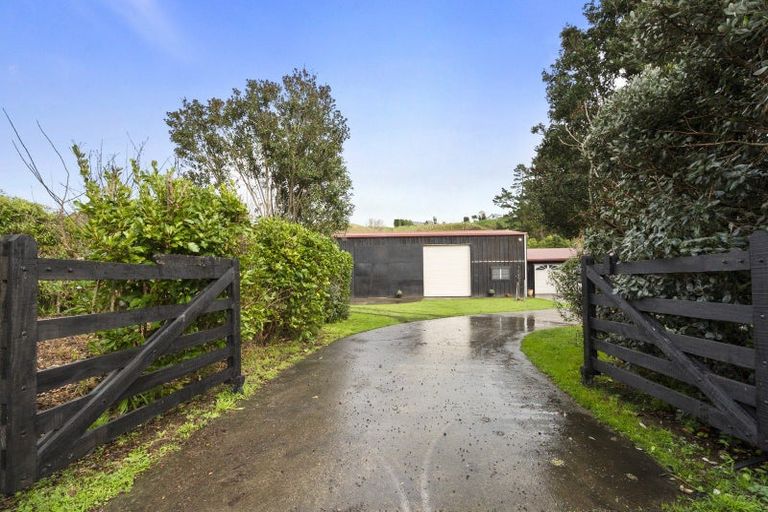 Photo of property in 268 Turitea Road, Turitea, Palmerston North, 4472